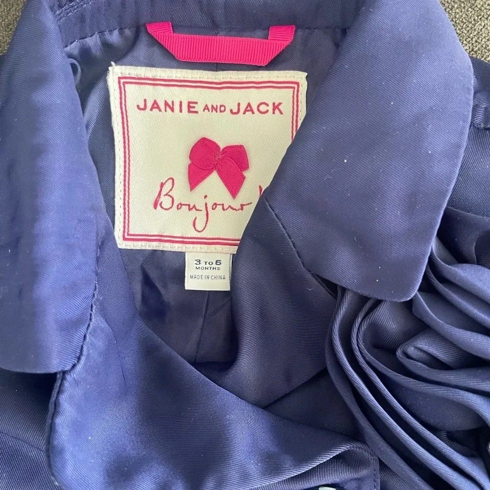 Janie and Jack girls double breasted trench coat size 3-6 months - Picture 2 of 3
